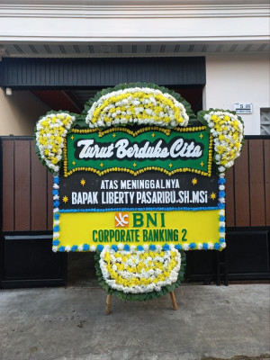Papan Bunga Duka di Cikeusal